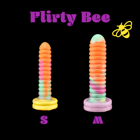 Flirty Bee Dildo